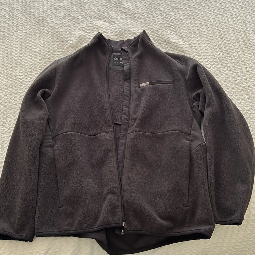 FIGS on-shift fleece jacket